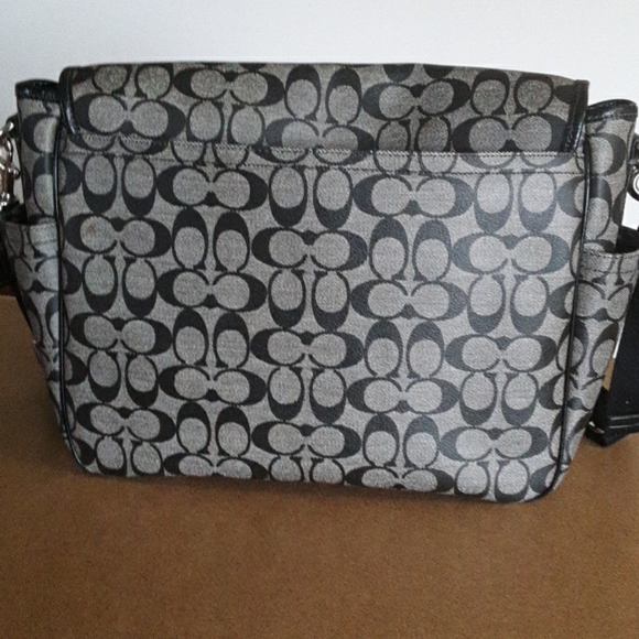 Coach Signature Diaper Messenger Bag, EUC-NO OFFERS - Picture 7 of 15